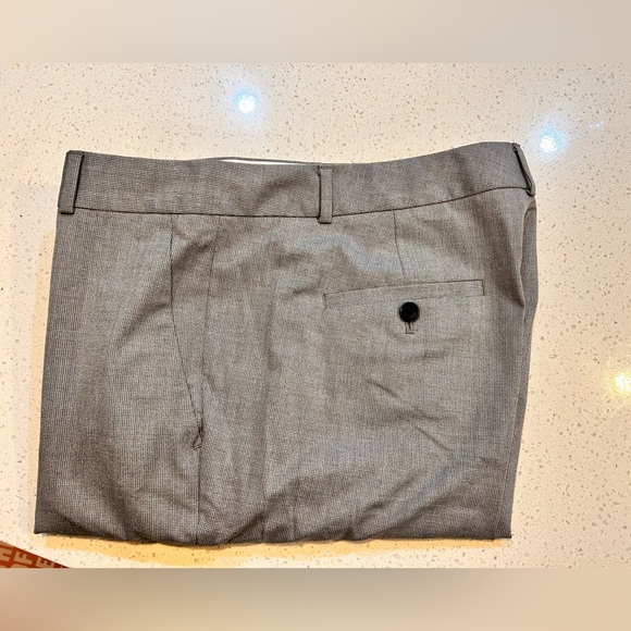 Banana Republic Logan pants - Picture 5 of 6